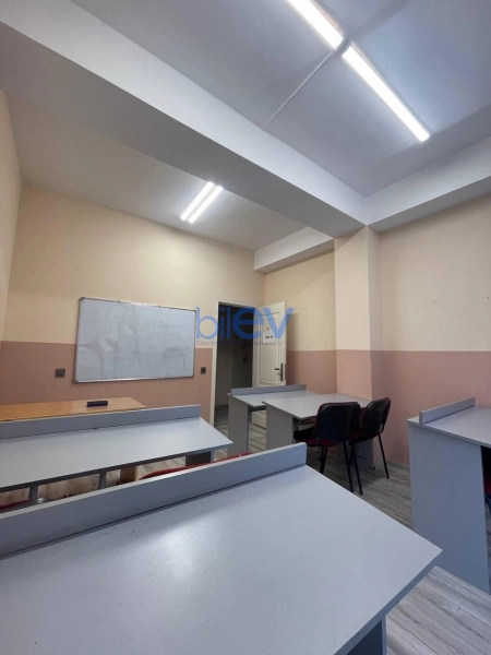 Aylıq Kirayə 10 otaqlı Ofis  30m², Bakı