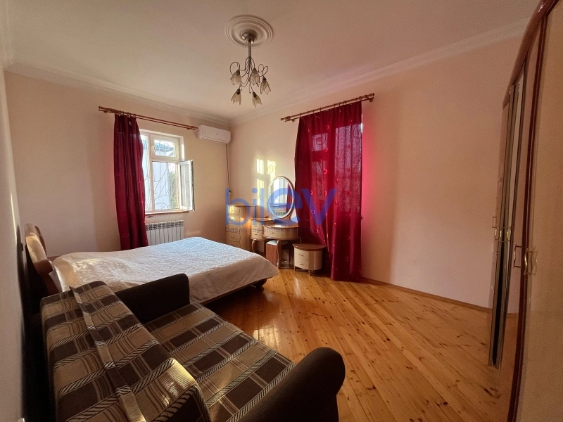 Satış 7 otaqlı Bağ evi  330m², Bakı