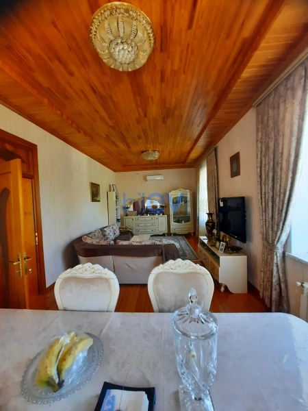Satış 5 otaqlı Bağ evi  200m², Bakı