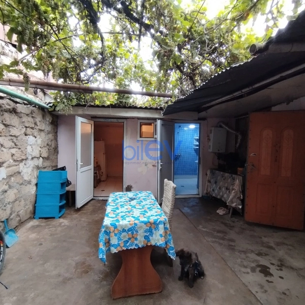 Satış 3 otaqlı Köhnə Tikili bina evi  96m², Bakı