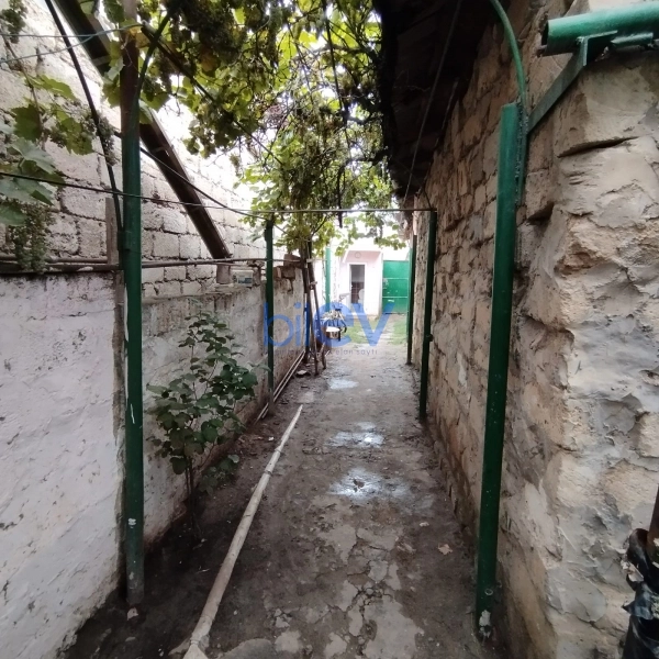 Satış 3 otaqlı Köhnə Tikili bina evi  96m², Bakı