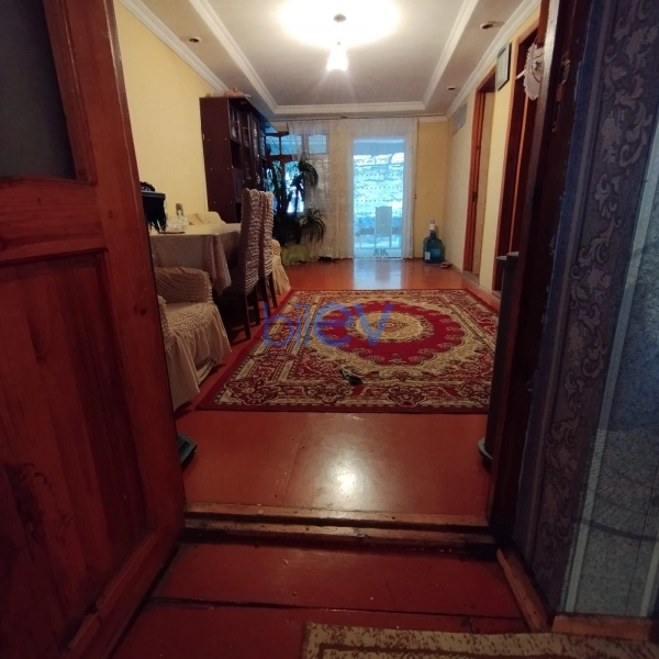 Satış 3 otaqlı Köhnə Tikili bina evi  96m², Bakı