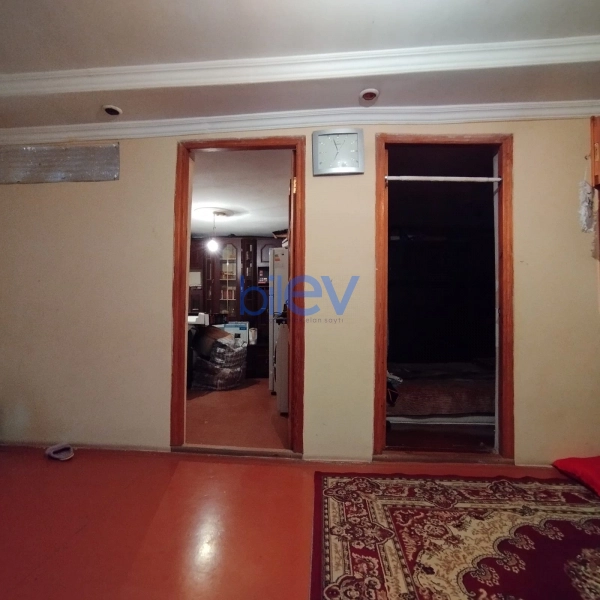 Satış 3 otaqlı Köhnə Tikili bina evi  96m², Bakı