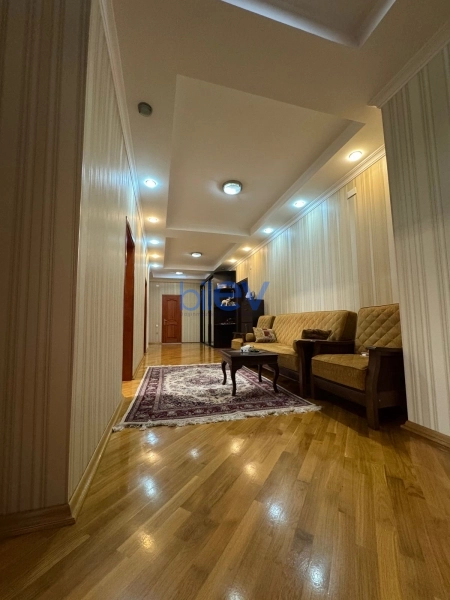 Satış 3 otaqlı Yeni Tikili bina evi  185m², Bakı