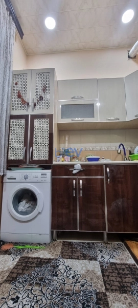 Satış 3 otaqlı Köhnə Tikili bina evi  70m², Bakı