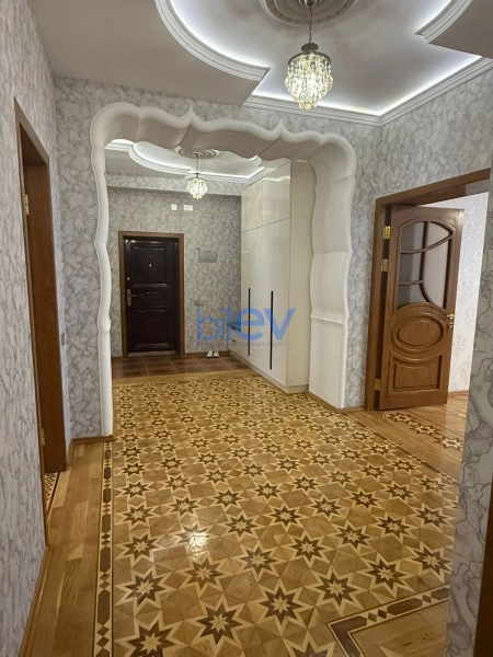 Aylıq Kirayə 3 otaqlı Yeni Tikili bina evi  118m², Sumqayıt