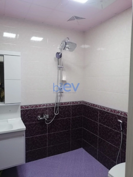Satış 4 otaqlı Yeni Tikili bina evi  200m², Bakı