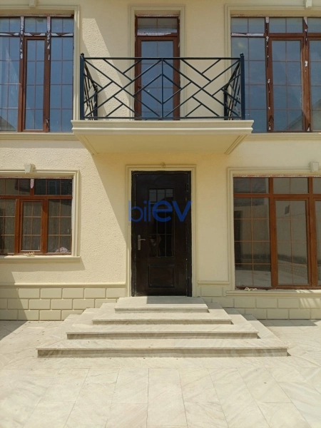 Satış 8 otaqlı Həyət evi  272m², Bakı