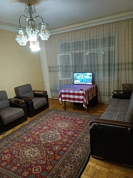Aylıq Kirayə 4 otaqlı Köhnə Tikili bina evi  86m², Sumqayıt