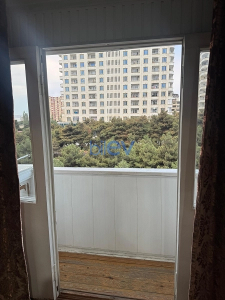 Satış 2 otaqlı Köhnə Tikili bina evi  60m², Bakı