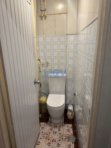 Satış 2 otaqlı Köhnə Tikili bina evi  60m², Bakı