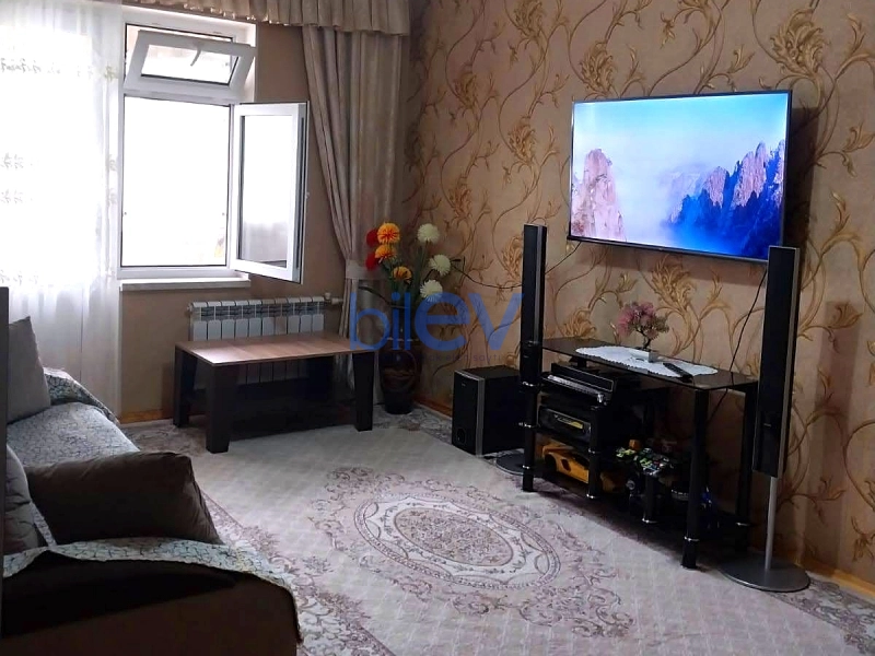Satış 4 otaqlı Köhnə Tikili bina evi  105m², Bakı