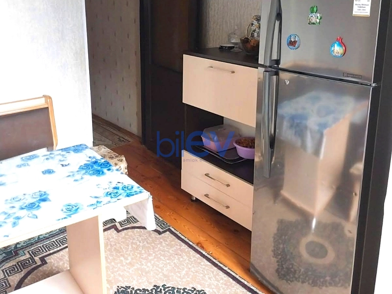 Satış 4 otaqlı Köhnə Tikili bina evi  105m², Bakı