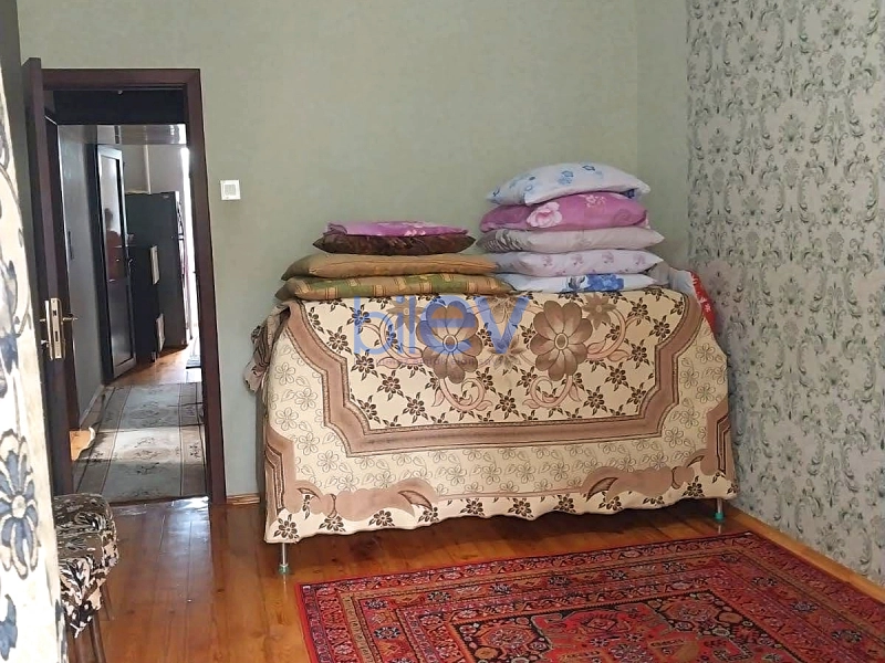 Satış 4 otaqlı Köhnə Tikili bina evi  105m², Bakı