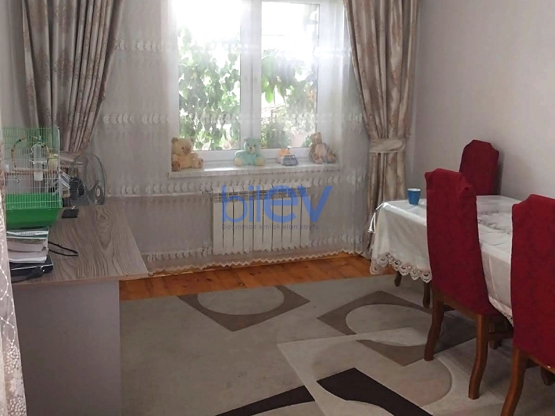 Satış 4 otaqlı Köhnə Tikili bina evi  105m², Bakı
