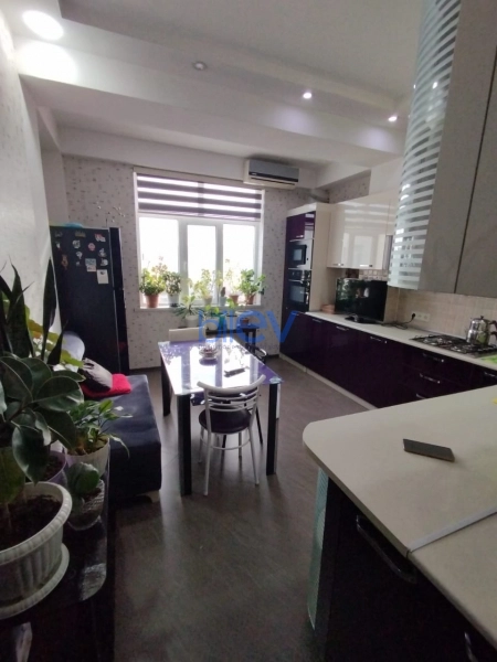 Satış 4 otaqlı Yeni Tikili bina evi  132m², Xırdalan
