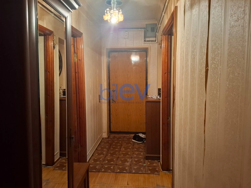 Satış 3 otaqlı Köhnə Tikili bina evi  85m², Bakı