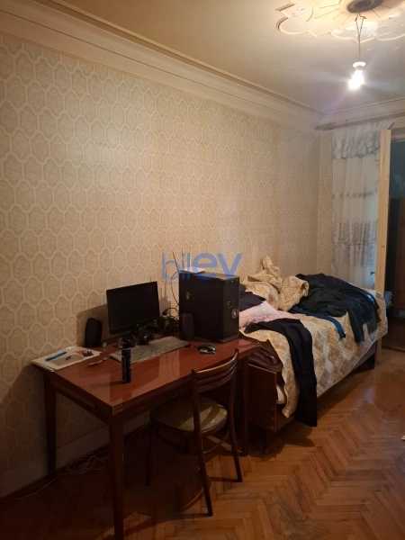 Satış 3 otaqlı Köhnə Tikili bina evi  85m², Bakı