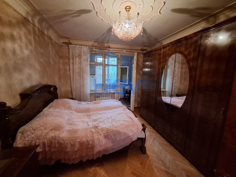 Satış 3 otaqlı Köhnə Tikili bina evi  85m², Bakı