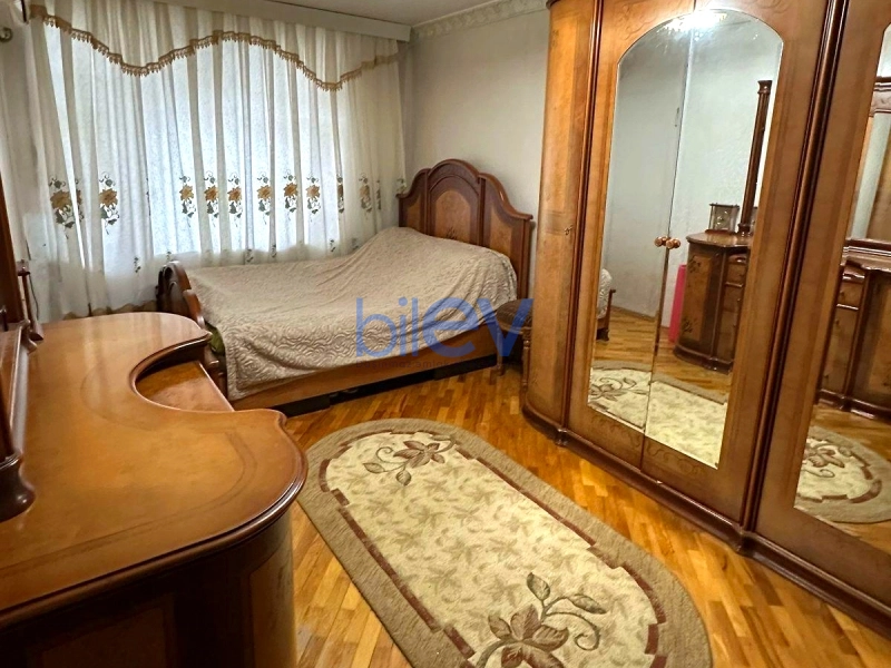 Satış 4 otaqlı Köhnə Tikili bina evi  100m², Bakı