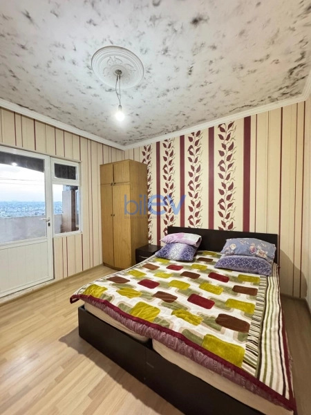 Satış 5 otaqlı Köhnə Tikili bina evi  120m², Bakı