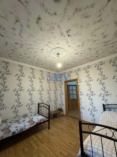 Satış 5 otaqlı Köhnə Tikili bina evi  120m², Bakı