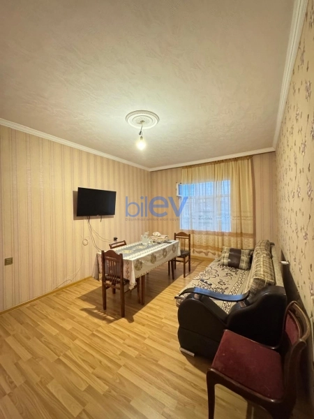 Satış 5 otaqlı Köhnə Tikili bina evi  120m², Bakı