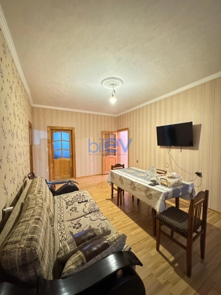 Satış 5 otaqlı Köhnə Tikili bina evi  120m², Bakı