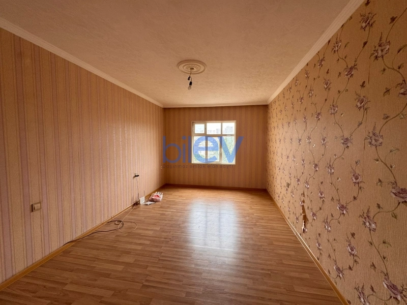 Satış 5 otaqlı Köhnə Tikili bina evi  120m², Bakı