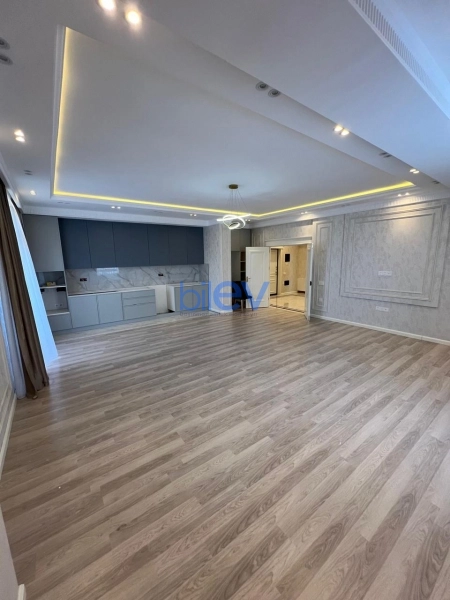 Satış 4 otaqlı Yeni Tikili bina evi  186m², Bakı