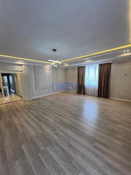 Satış 4 otaqlı Yeni Tikili bina evi  186m², Bakı