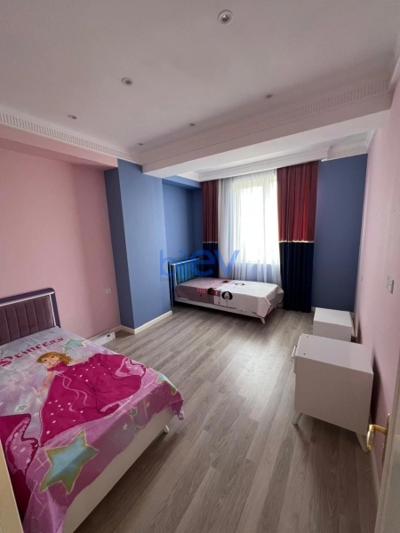 Satış 4 otaqlı Yeni Tikili bina evi  186m², Bakı