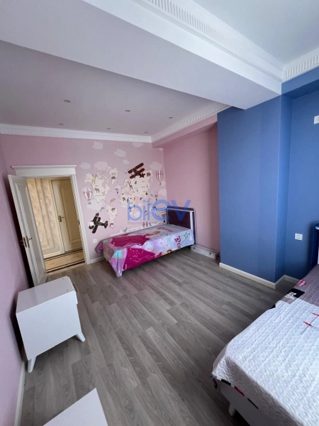 Satış 4 otaqlı Yeni Tikili bina evi  186m², Bakı