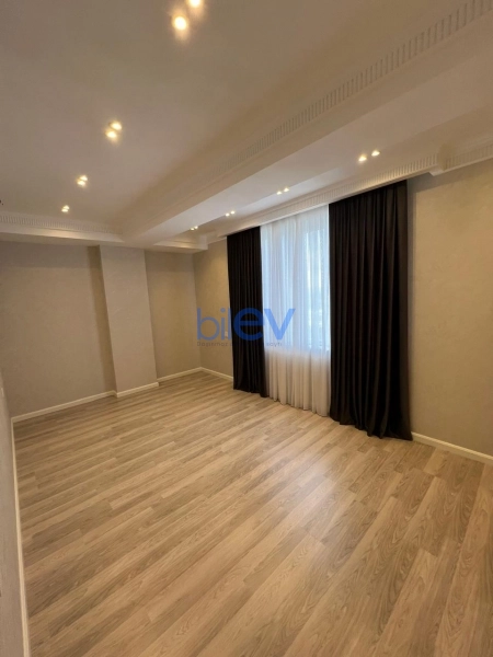 Satış 4 otaqlı Yeni Tikili bina evi  186m², Bakı