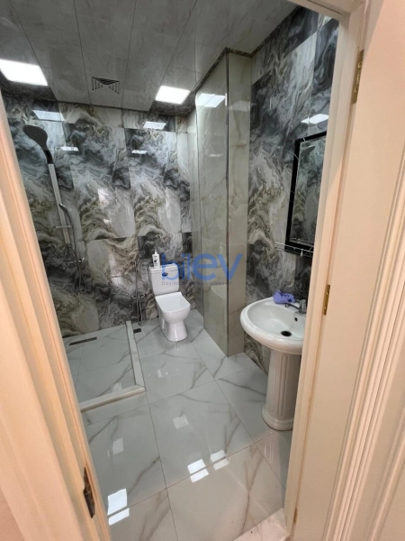 Satış 4 otaqlı Yeni Tikili bina evi  186m², Bakı