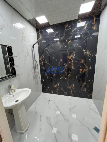 Satış 4 otaqlı Yeni Tikili bina evi  186m², Bakı