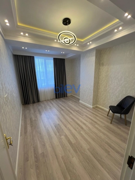 Satış 4 otaqlı Yeni Tikili bina evi  186m², Bakı