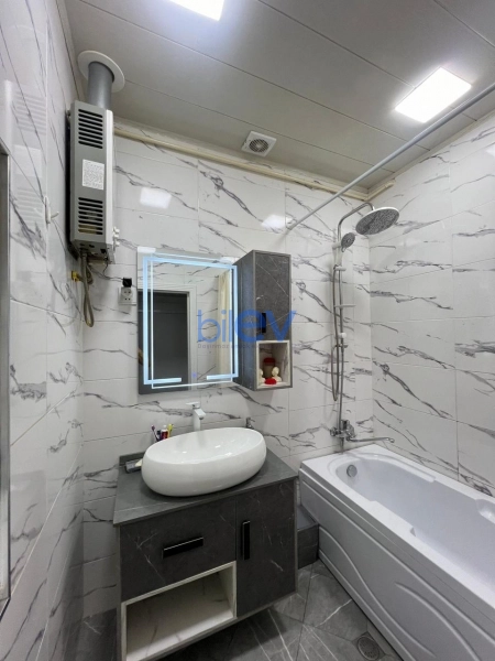 Satış 3 otaqlı Köhnə Tikili bina evi  80m², Bakı