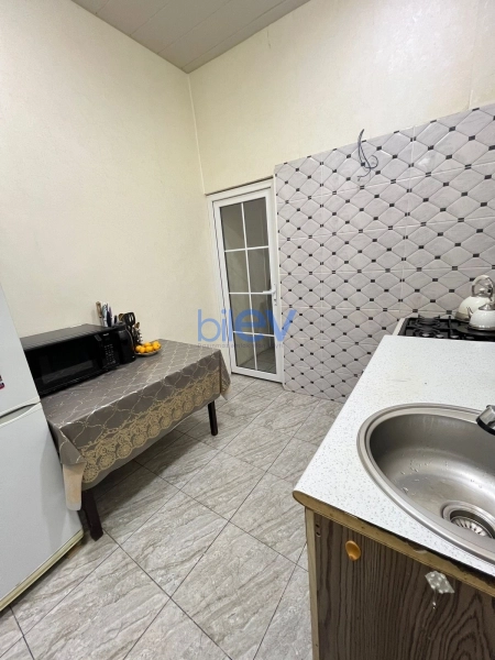 Satış 3 otaqlı Köhnə Tikili bina evi  80m², Bakı
