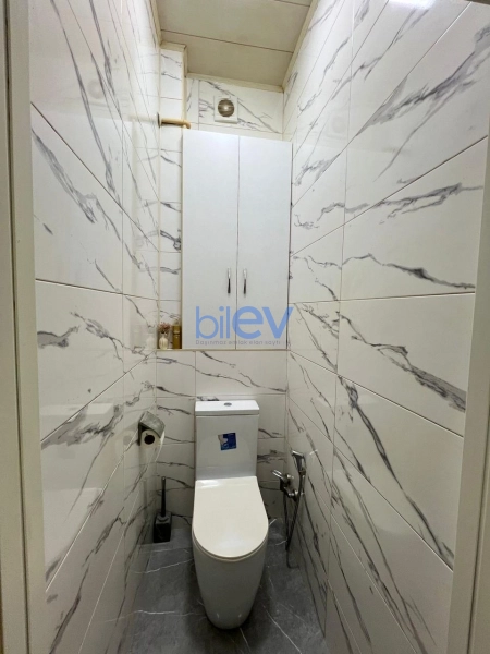 Satış 3 otaqlı Köhnə Tikili bina evi  80m², Bakı