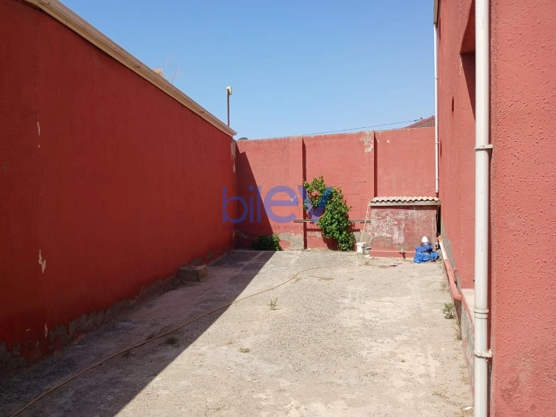 Satış 5 otaqlı Həyət evi  200m², Bakı