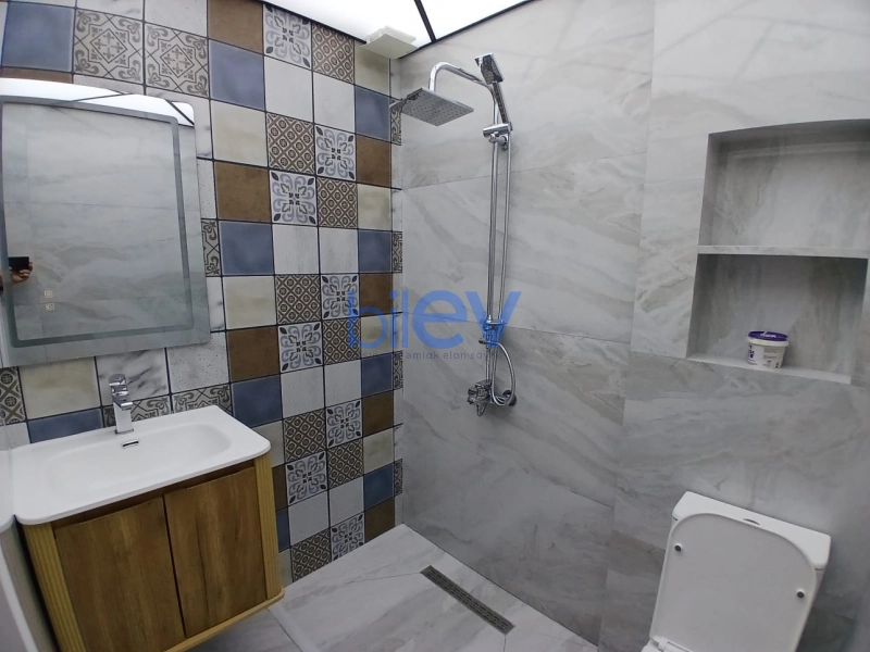 Satış 2 otaqlı Köhnə Tikili bina evi  55m², Bakı