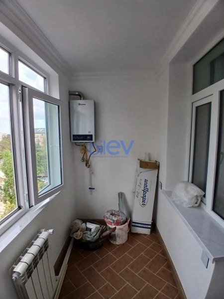 Satış 2 otaqlı Köhnə Tikili bina evi  55m², Bakı
