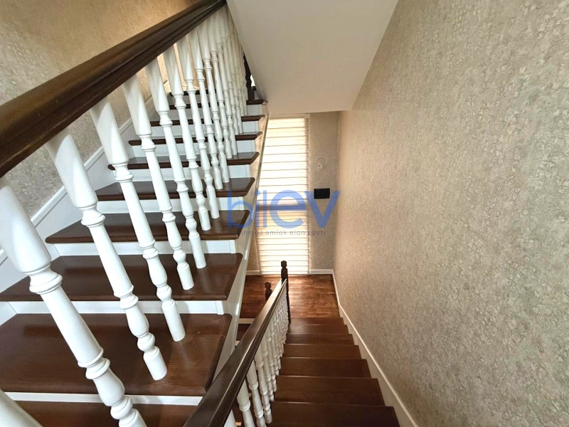 Satış 4 otaqlı Həyət evi  255m², Bakı