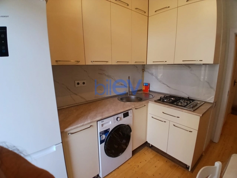 Aylıq Kirayə 1 otaqlı Yeni Tikili bina evi  38m², Bakı