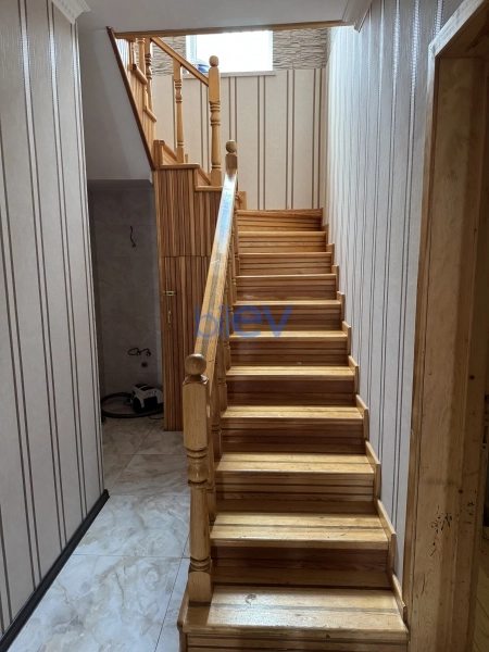 Satış 7 otaqlı Həyət evi  258m², Bakı