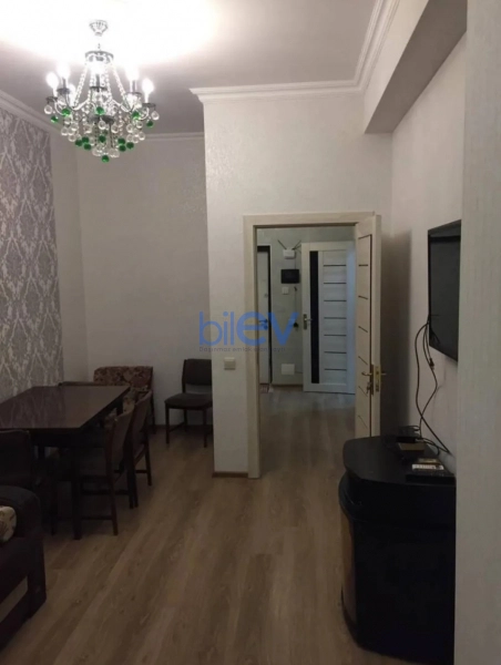 Aylıq Kirayə 2 otaqlı Köhnə Tikili bina evi  69m², Bakı