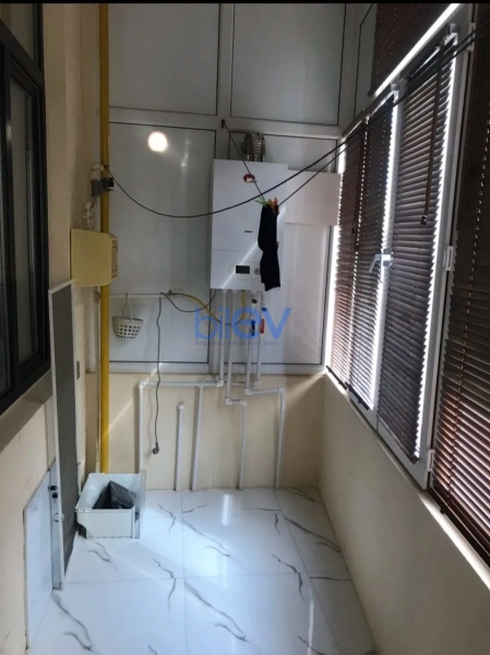 Aylıq Kirayə 2 otaqlı Köhnə Tikili bina evi  69m², Bakı