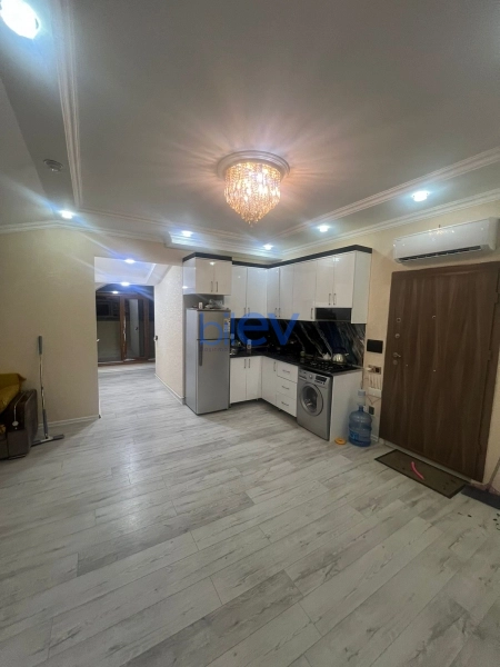 Satış 3 otaqlı Yeni Tikili bina evi  70m², Bakı