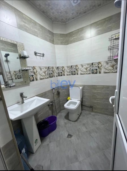 Aylıq Kirayə 2 otaqlı Köhnə Tikili bina evi  67m², Bakı